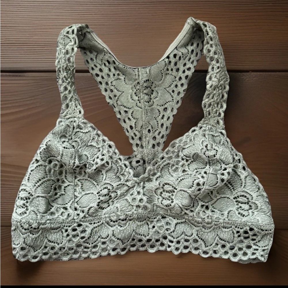 AERIE Bra Womens Small Sage Green/Gray Lace Eyelet Wireless Racerback Bralette